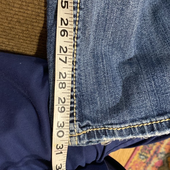 Women’s Silver 32/33 jeans inseam 31” flat across the waist 17.5” - Picture 6 of 13